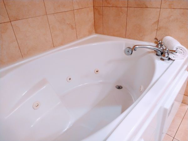 Jetted Tub Replacement in Galena