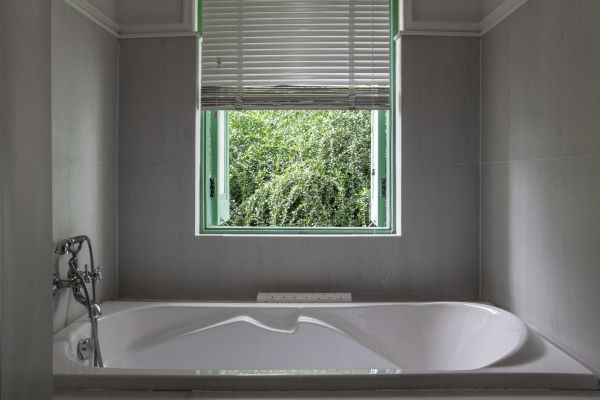 Fiberglass Tub Installation in Galena